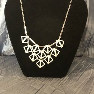 Nacklace and earring